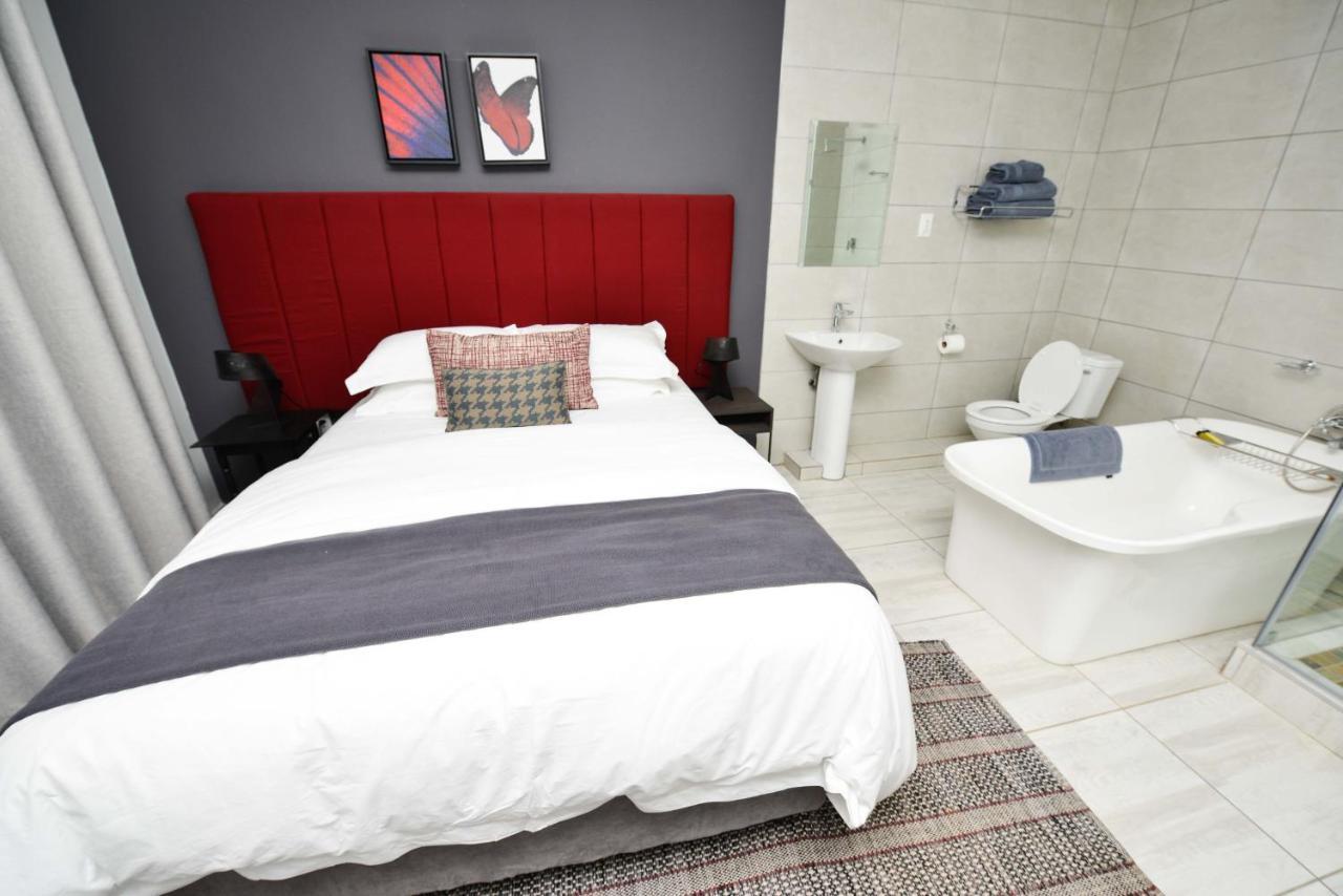 Serurubele Boutique Hotel Bosbokrand Екстер'єр фото