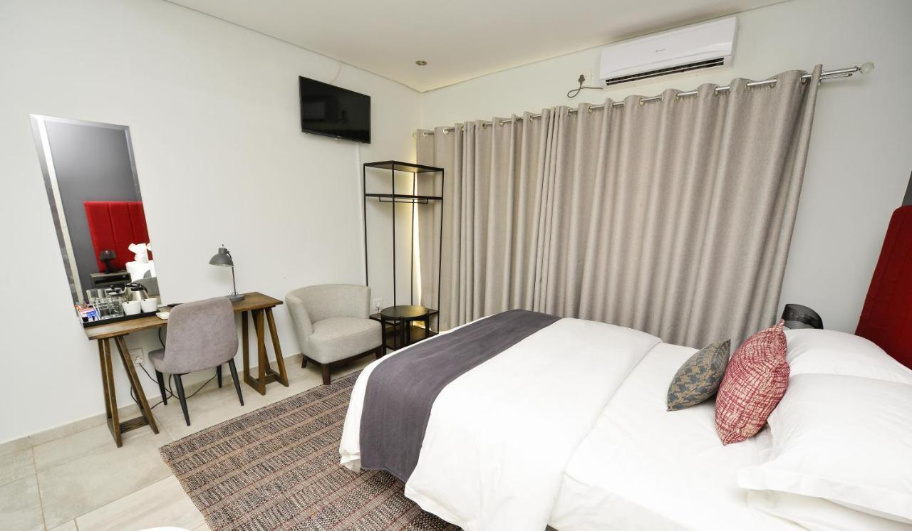 Serurubele Boutique Hotel Bosbokrand Екстер'єр фото