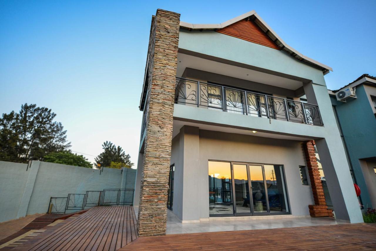 Serurubele Boutique Hotel Bosbokrand Екстер'єр фото